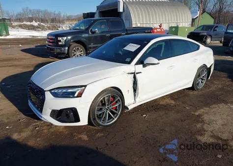 2024 Audi A5 Sportback Premium 45 Tfsi S Line Quattro S Tronic z USA, uszkodzony, nr VIN WAUDACF50RA085235